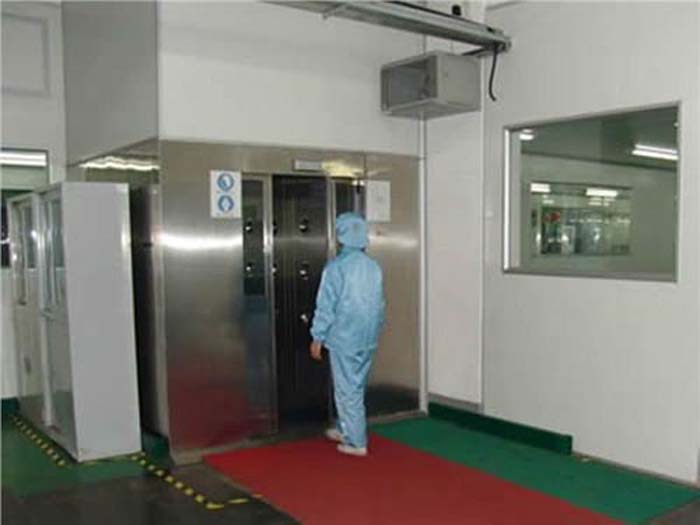 風(fēng)淋室的標(biāo)準(zhǔn)風(fēng)速范圍在20至30米/秒之間。 風(fēng)淋室的標(biāo)準(zhǔn)風(fēng)速范圍在20至30米/秒之間。