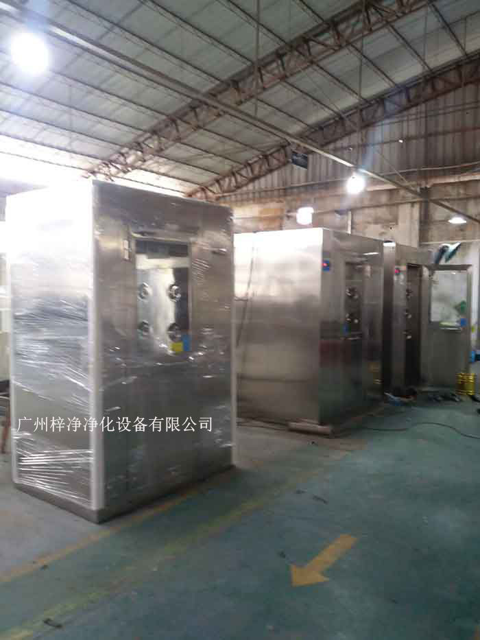 在運輸過程中，風(fēng)淋室可能會受到振動和沖擊